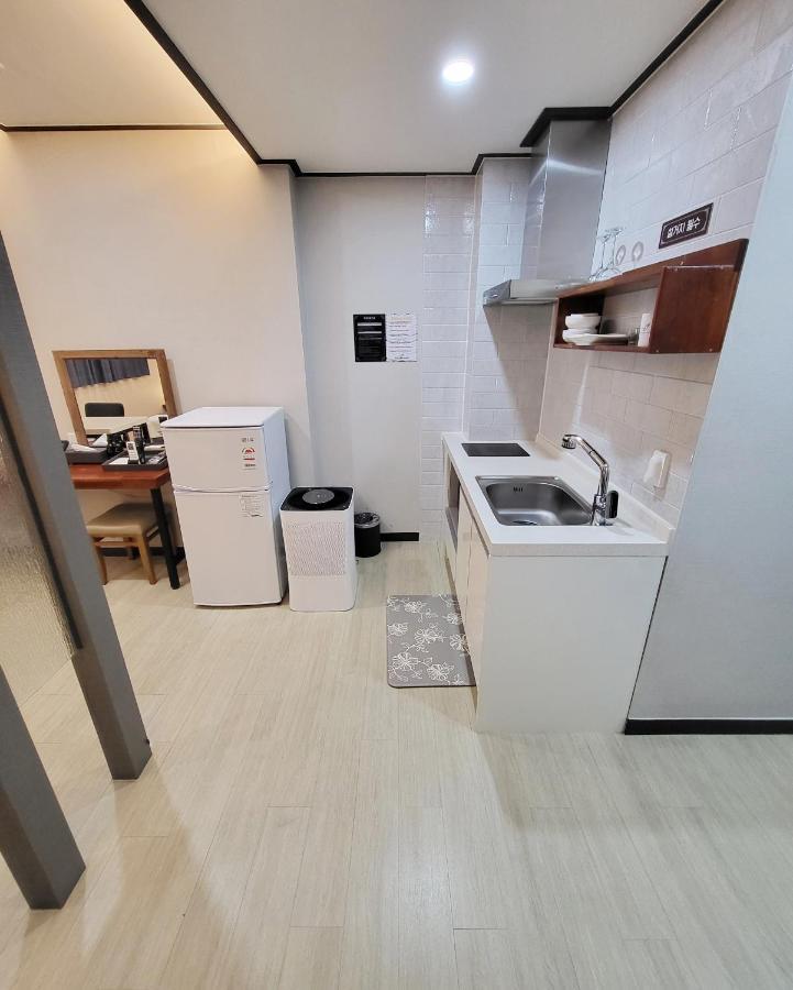 Hotel Gongjicheon Chuncheon Exteriör bild
