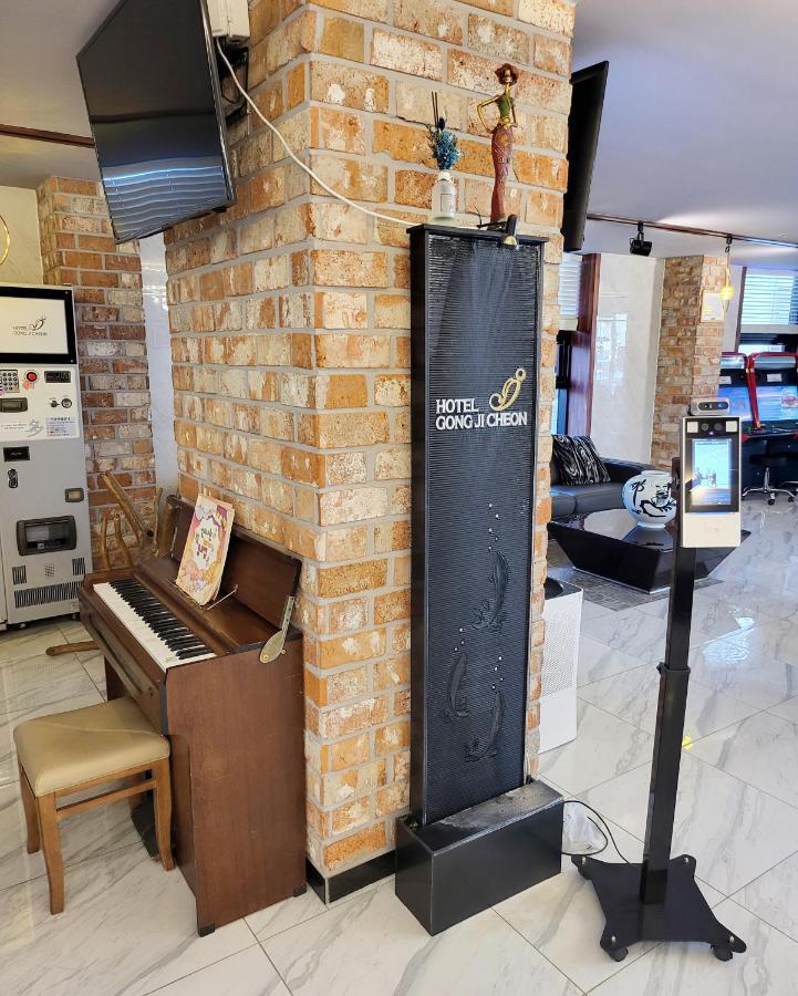Hotel Gongjicheon Chuncheon Exteriör bild
