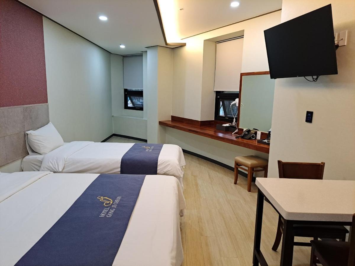 Hotel Gongjicheon Chuncheon Exteriör bild